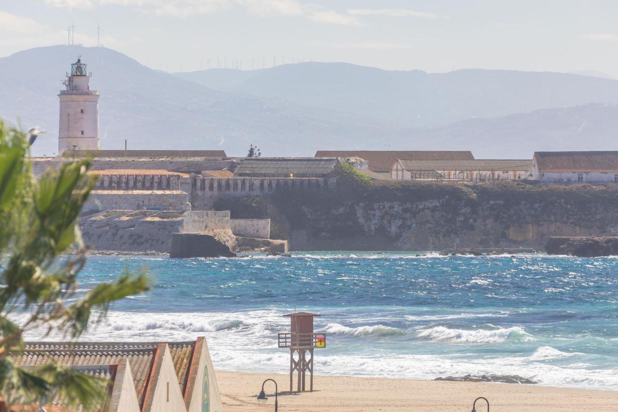Los Lances Beach Apartments Tarifa Bagian luar foto