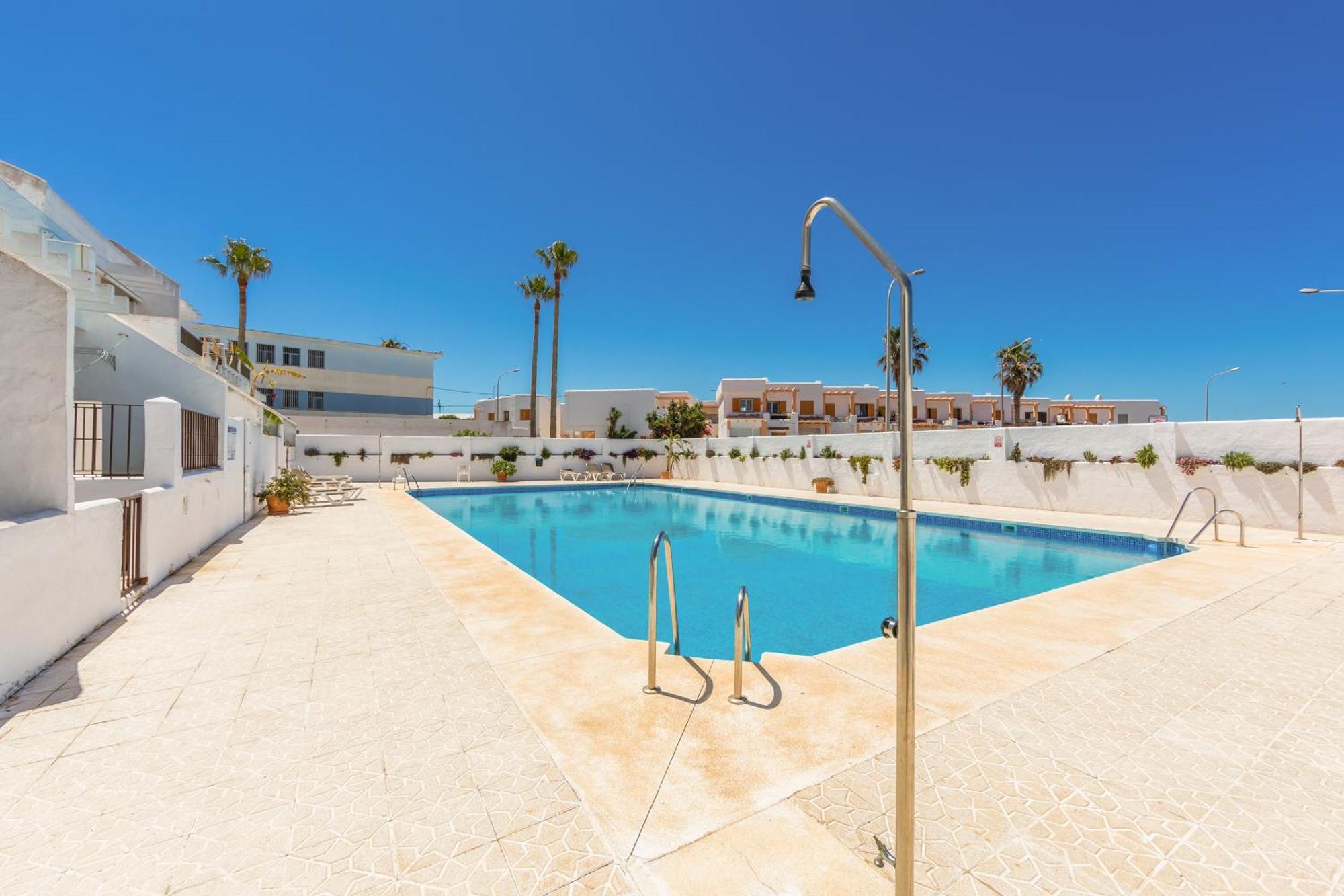 Los Lances Beach Apartments Tarifa Bagian luar foto