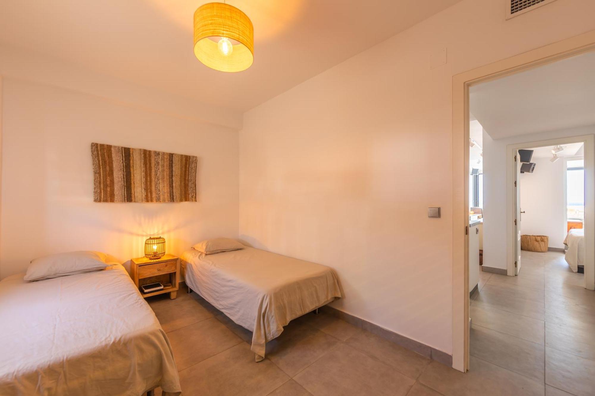 Los Lances Beach Apartments Tarifa Bagian luar foto