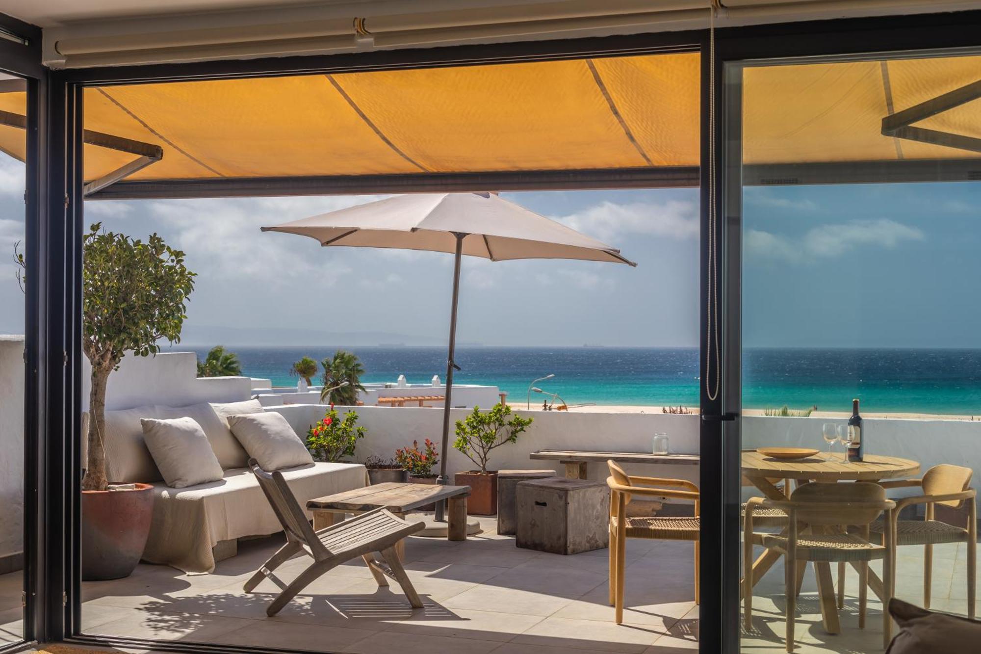 Los Lances Beach Apartments Tarifa Bagian luar foto