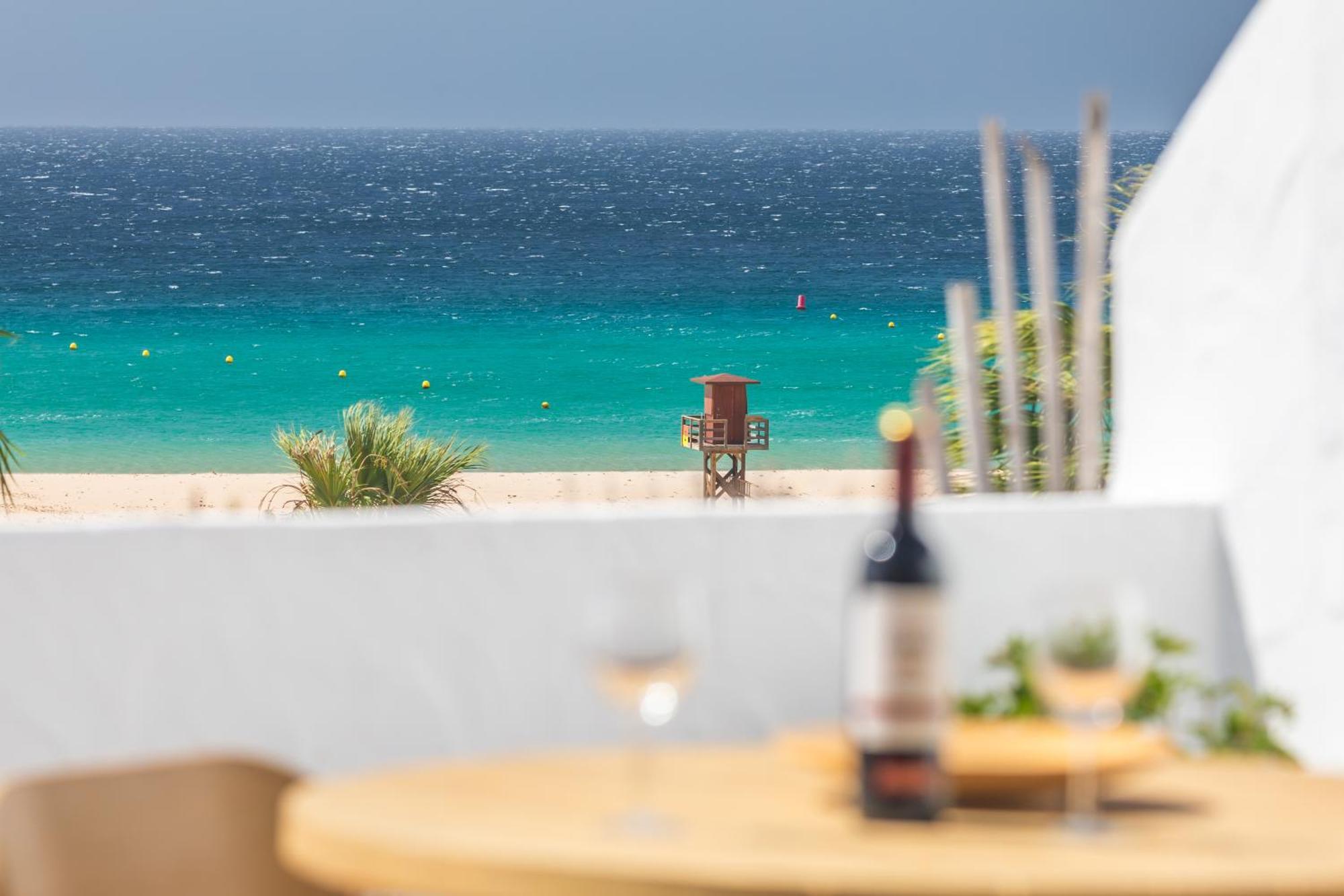 Los Lances Beach Apartments Tarifa Bagian luar foto